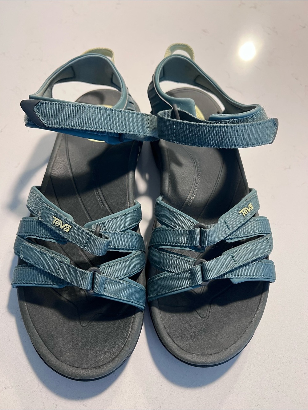 Teva Tirra Womens Walking Sandals in Teal size 9
